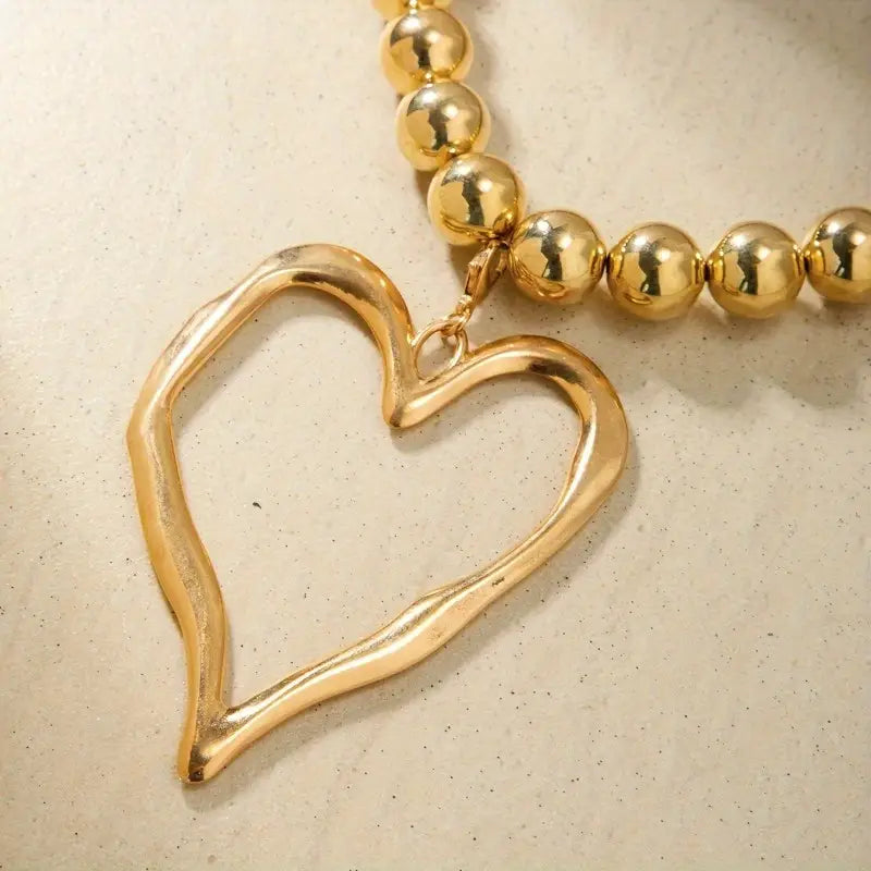 Bold Heart Pearl Necklace