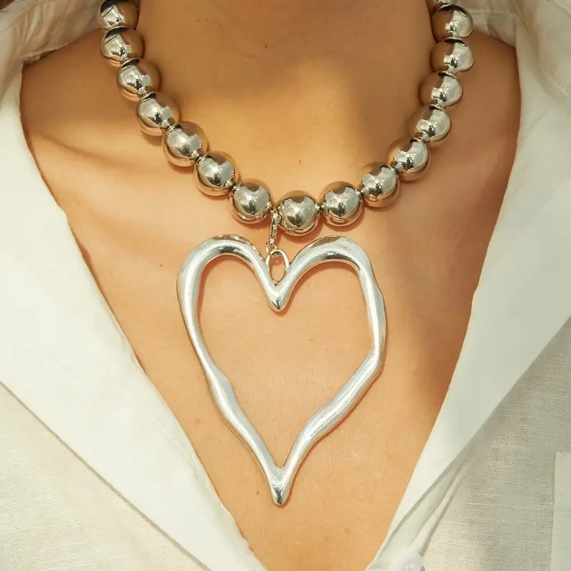 Bold Heart Pearl Necklace
