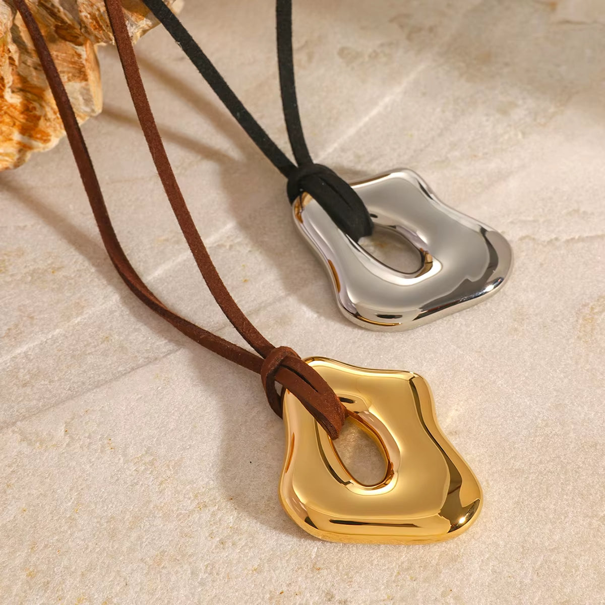 Irregular Shape Rope Lariat Necklace