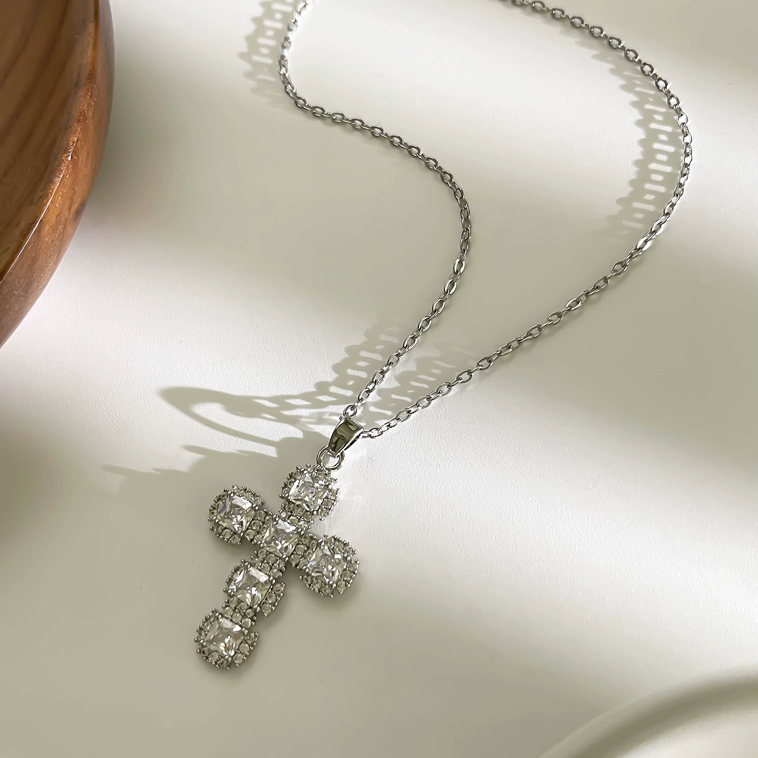 Diamond Cross Link Chain Necklace