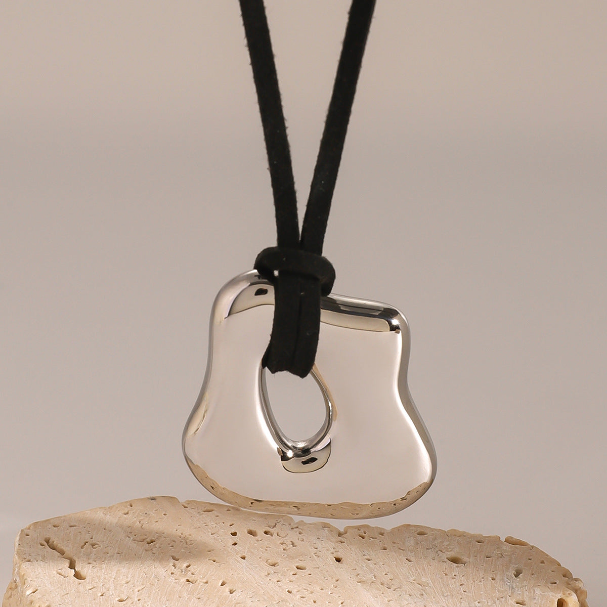 Irregular Shape Rope Lariat Necklace