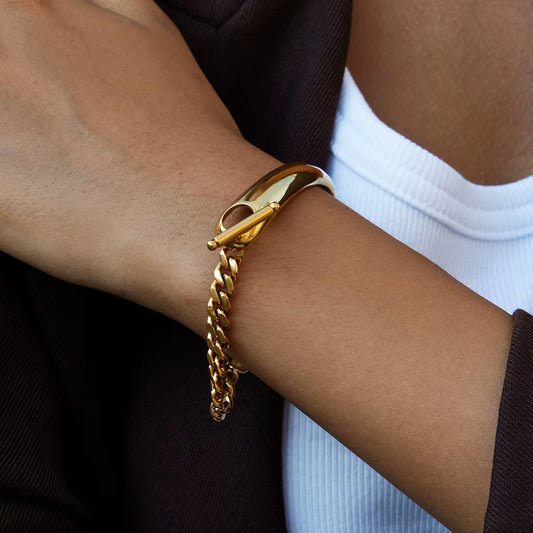 Half Buckle Toggle Bracelet