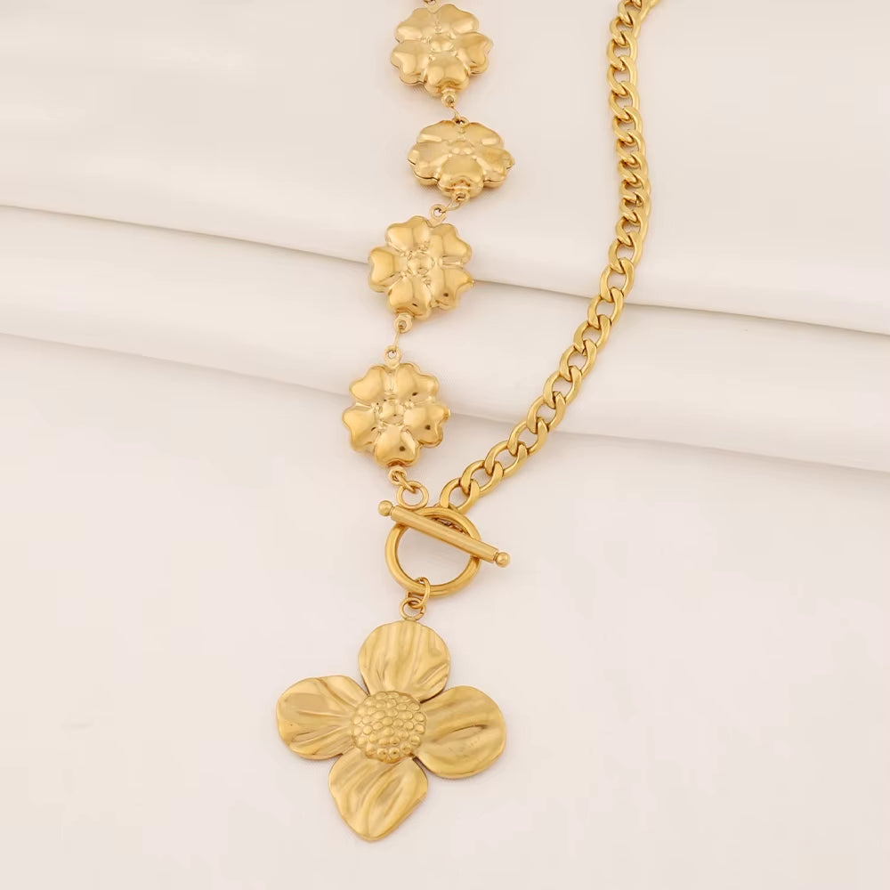 Flower Toggle Necklace