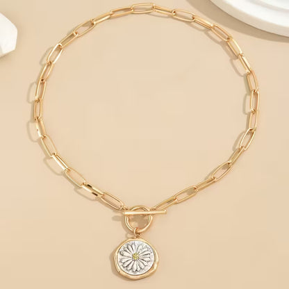 Daisy Flower Necklace