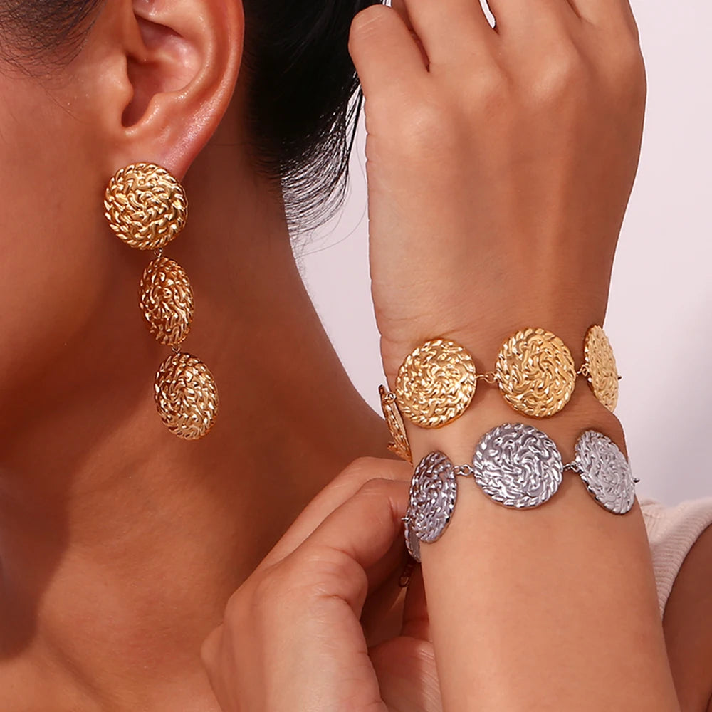 18K Chunky Textured Circle Bracelet