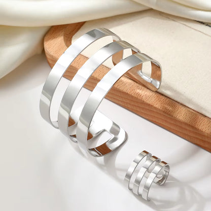 Dainty Triple Circle Jewelry Set