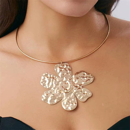 Punk Flower Collar Necklace