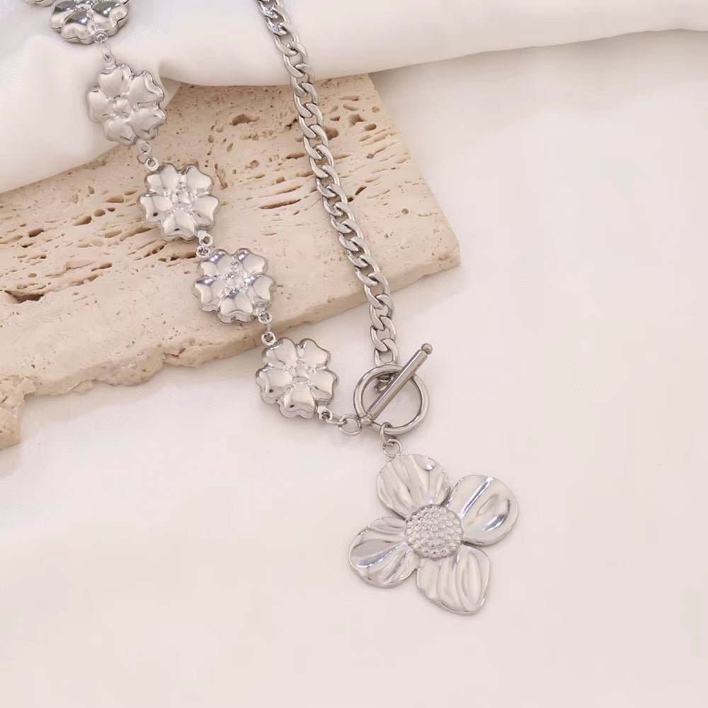 Flower Toggle Necklace