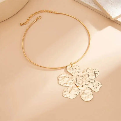 Punk Flower Collar Necklace