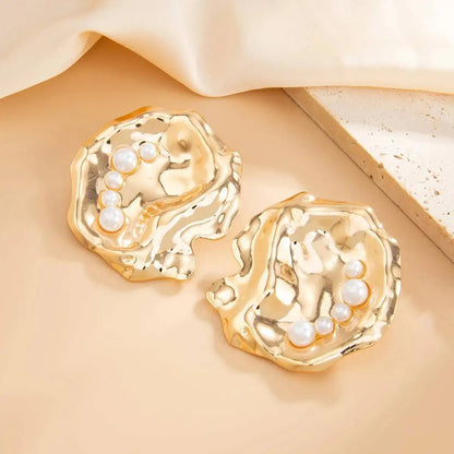 Inlaid Pearl Stud Earrings