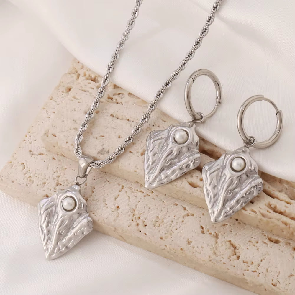 Pearl Triangle Jewelry Set